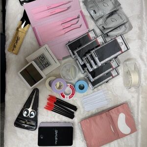 Sinful Lash Extension Kit with Pink and Black Tools